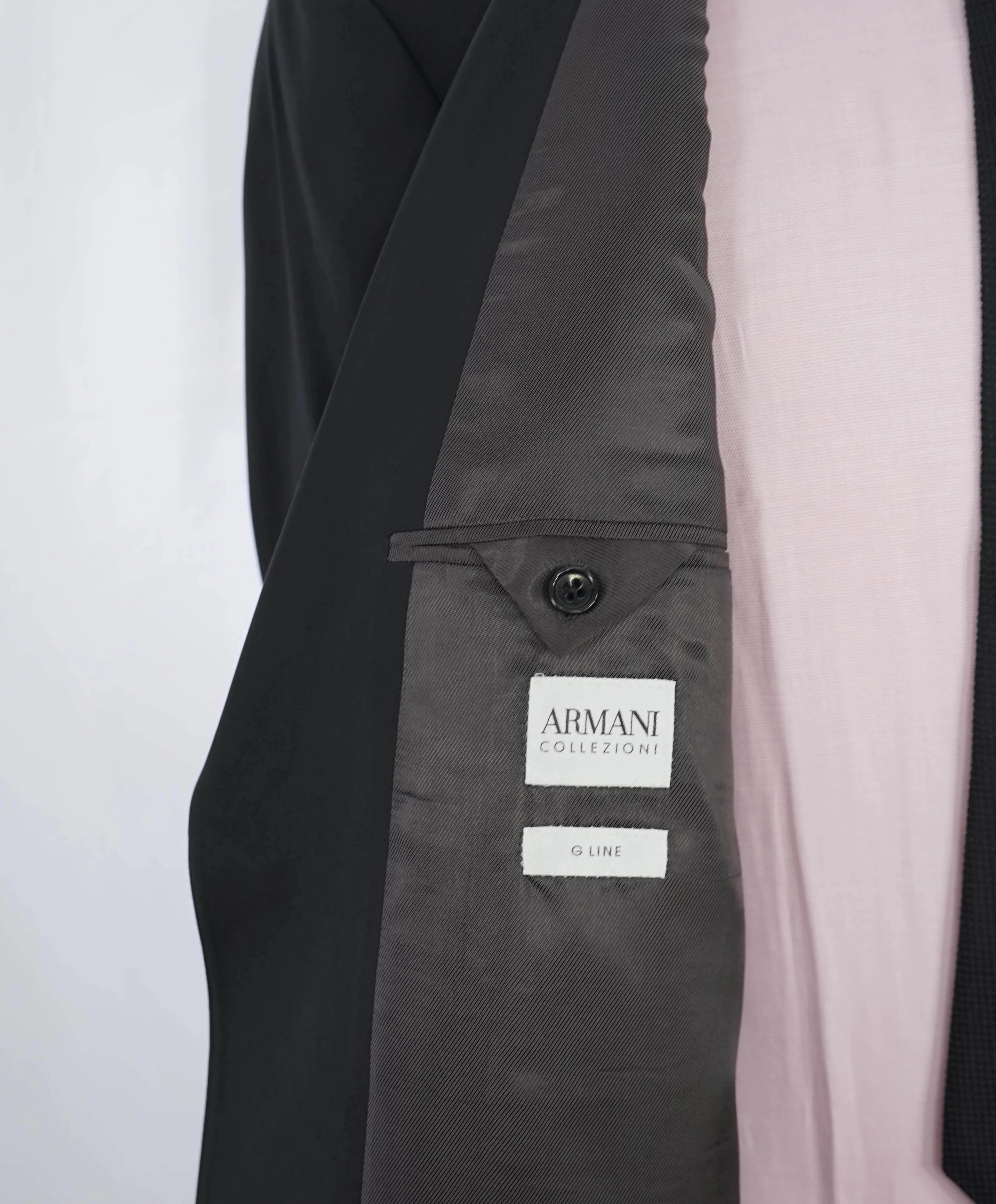 $2,095 ARMANI COLLEZIONI - “G LINE” 1-Button Notch Lapel Tuxedo Suit - 46L 40W