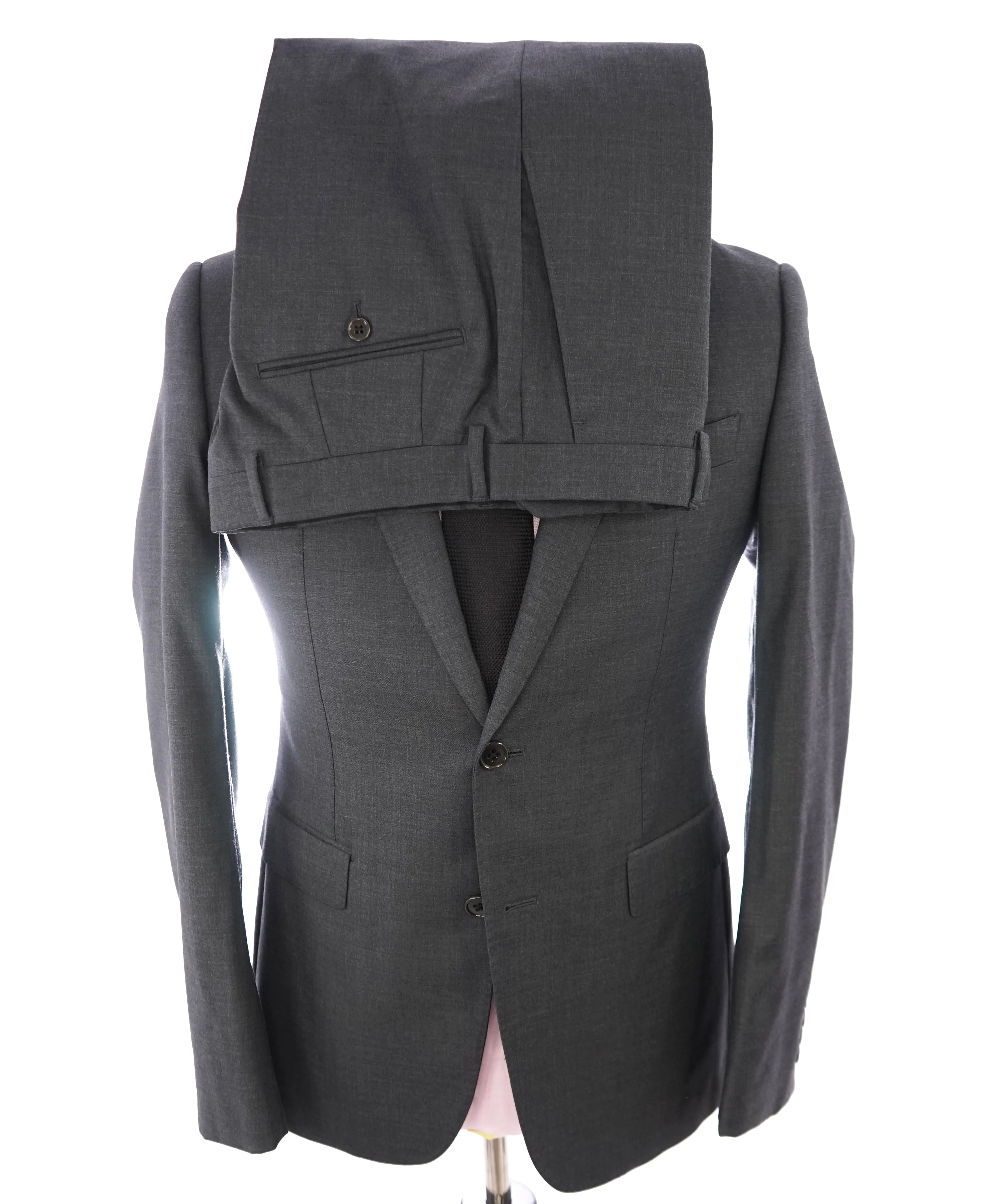 ARMANI COLLEZIONI - Solid Gray Wool Suit W Pick Stitch Detail - 36R