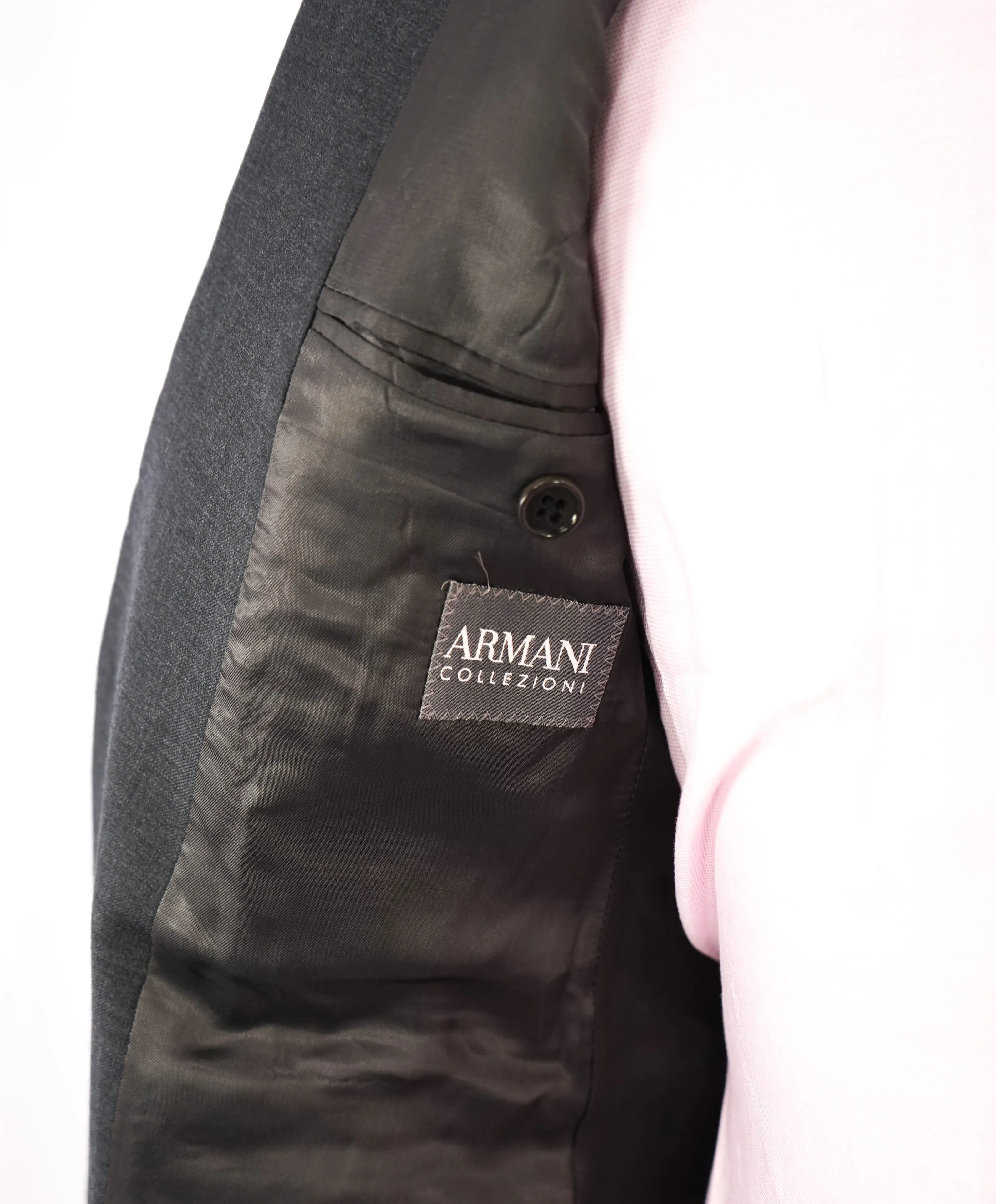 ARMANI COLLEZIONI - Solid Gray Wool Suit W Pick Stitch Detail - 36R