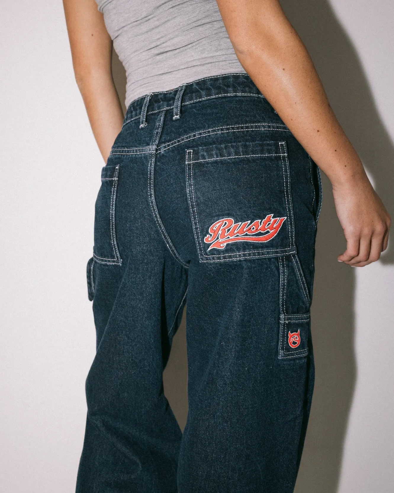 Billie 2.0 Low Rise Carpenter Jean