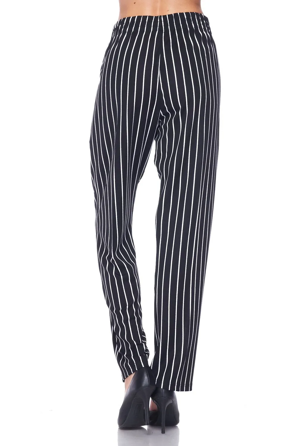 Black Plus Pinstripe Shirred Basic Crepe Pull On Pants 3/4/25 9680