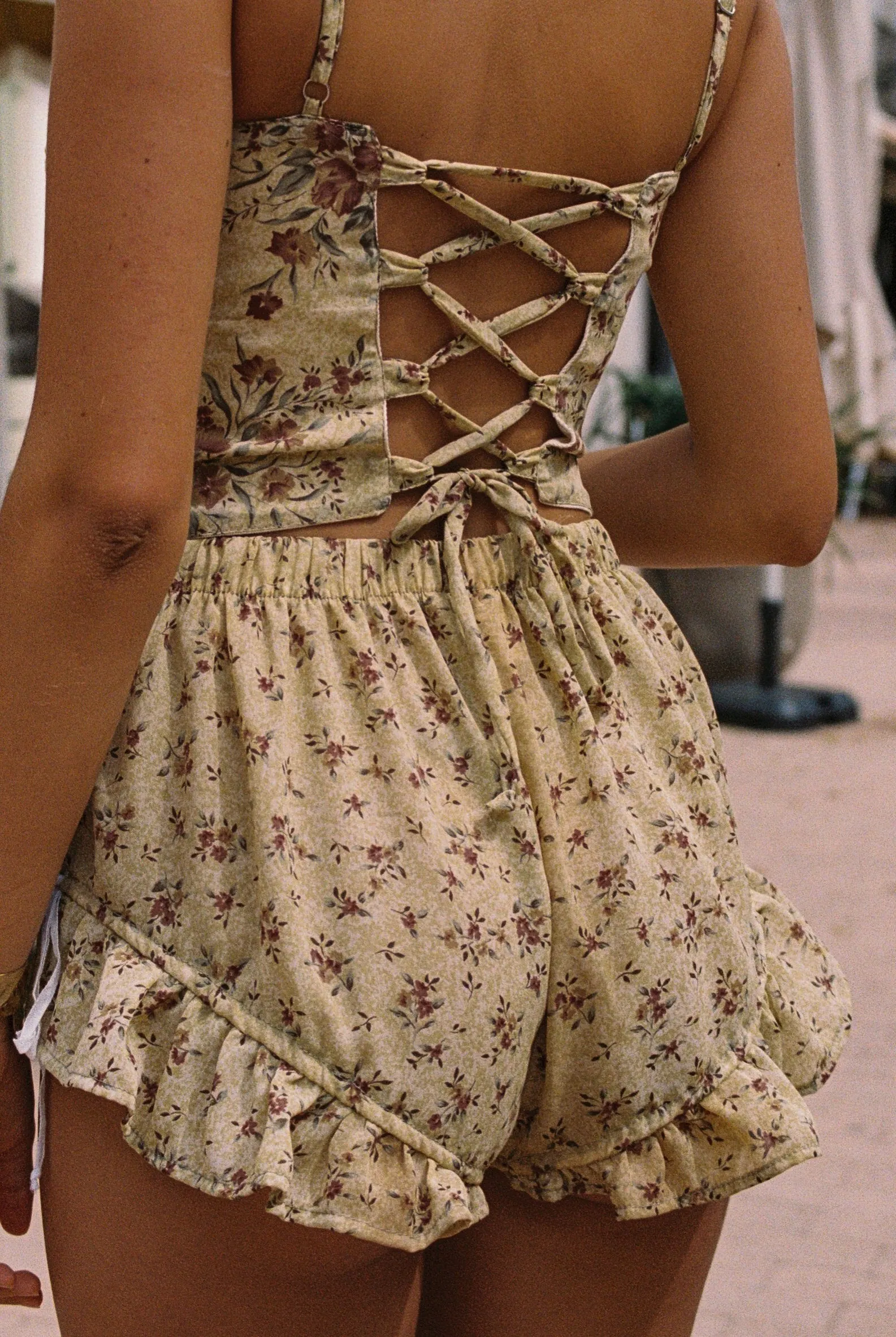 Bloomers – Vintage Sepia