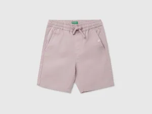 Boy's Solid Regular Fit Shorts with Drawstring Closure