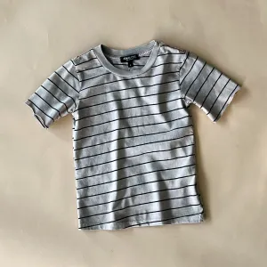 Cameron Pinstripe Tee | Cobblestone