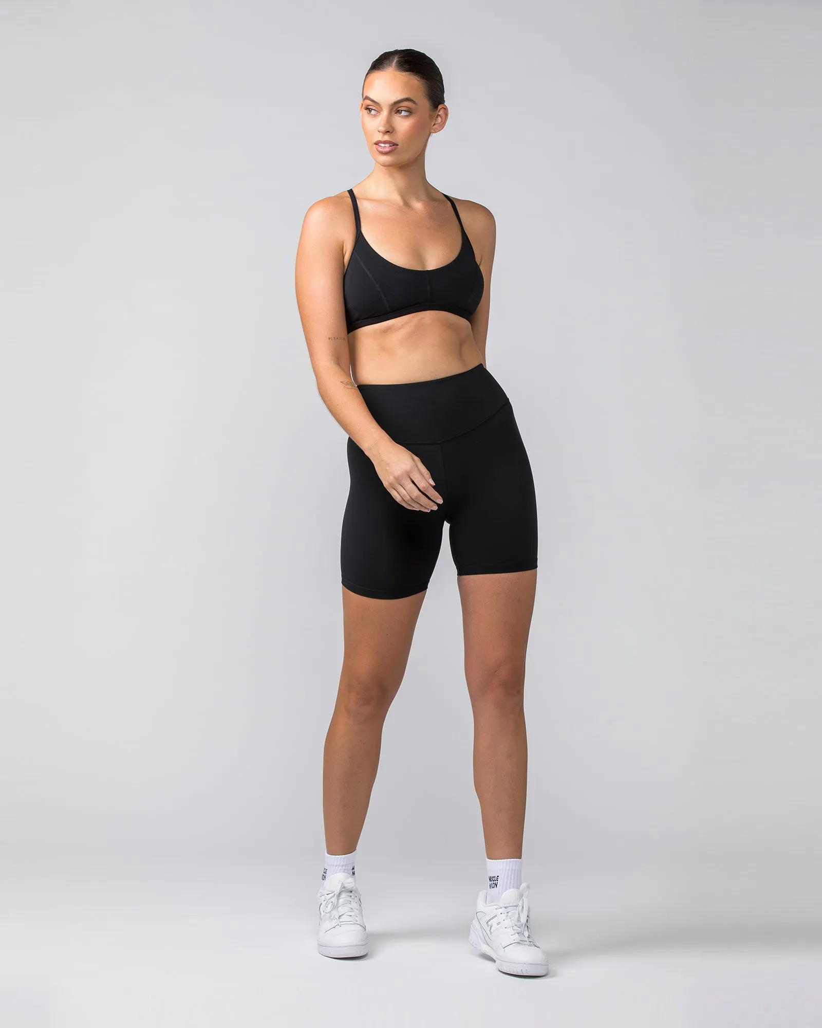Contour Aura Bike Shorts - Black