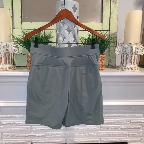 COOLIBAR SPF 50 Olive Green Bermuda Shorts Size 8