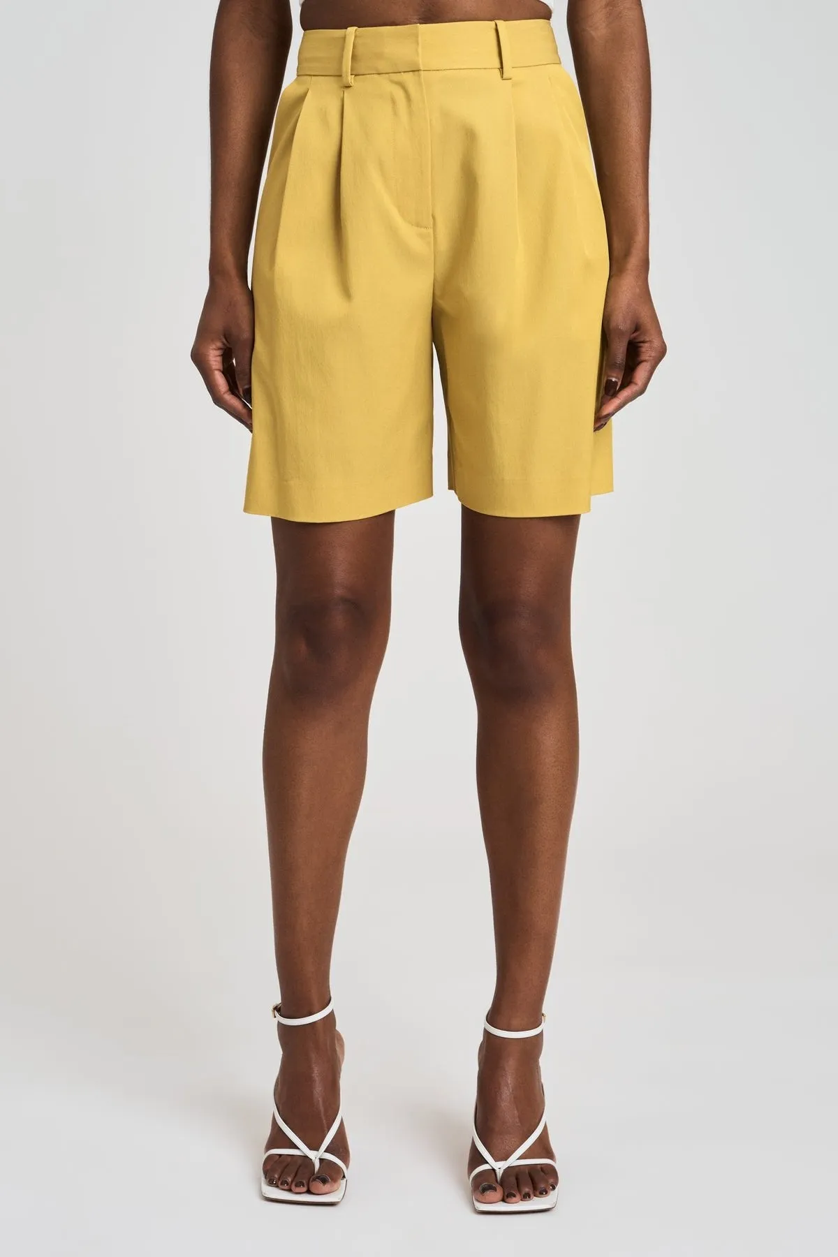 Dax Pleated Bermuda Short in Mustard