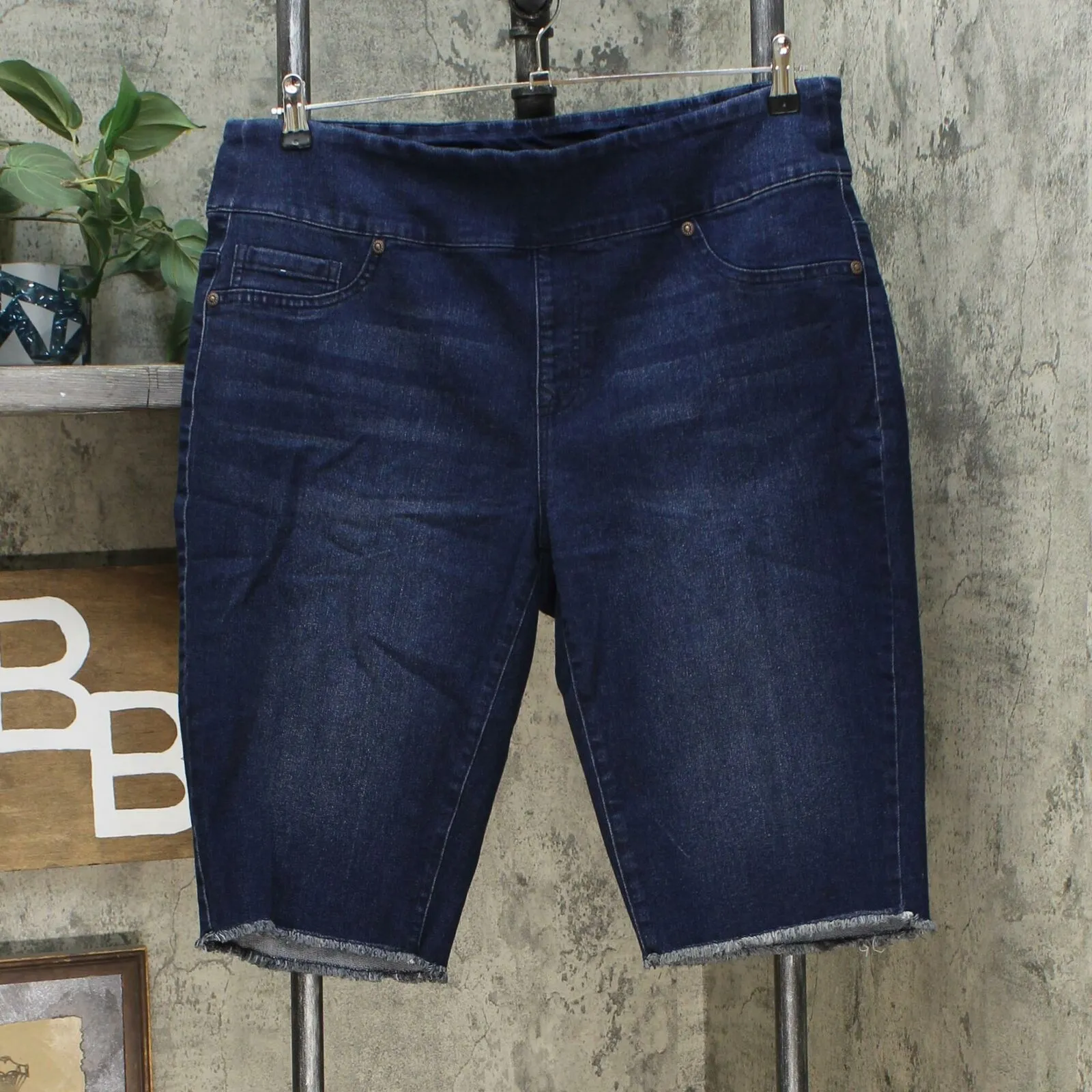 DG2 by Diane Gilman Plus Size Classic Stretch Pull-On Bermuda Short Indigo 1X