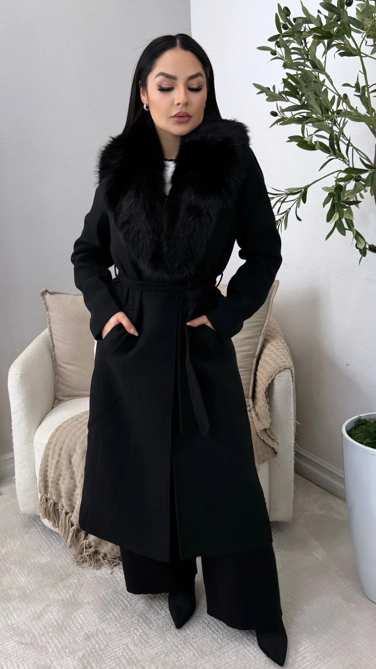 EMPIRE STATE BLACK COAT