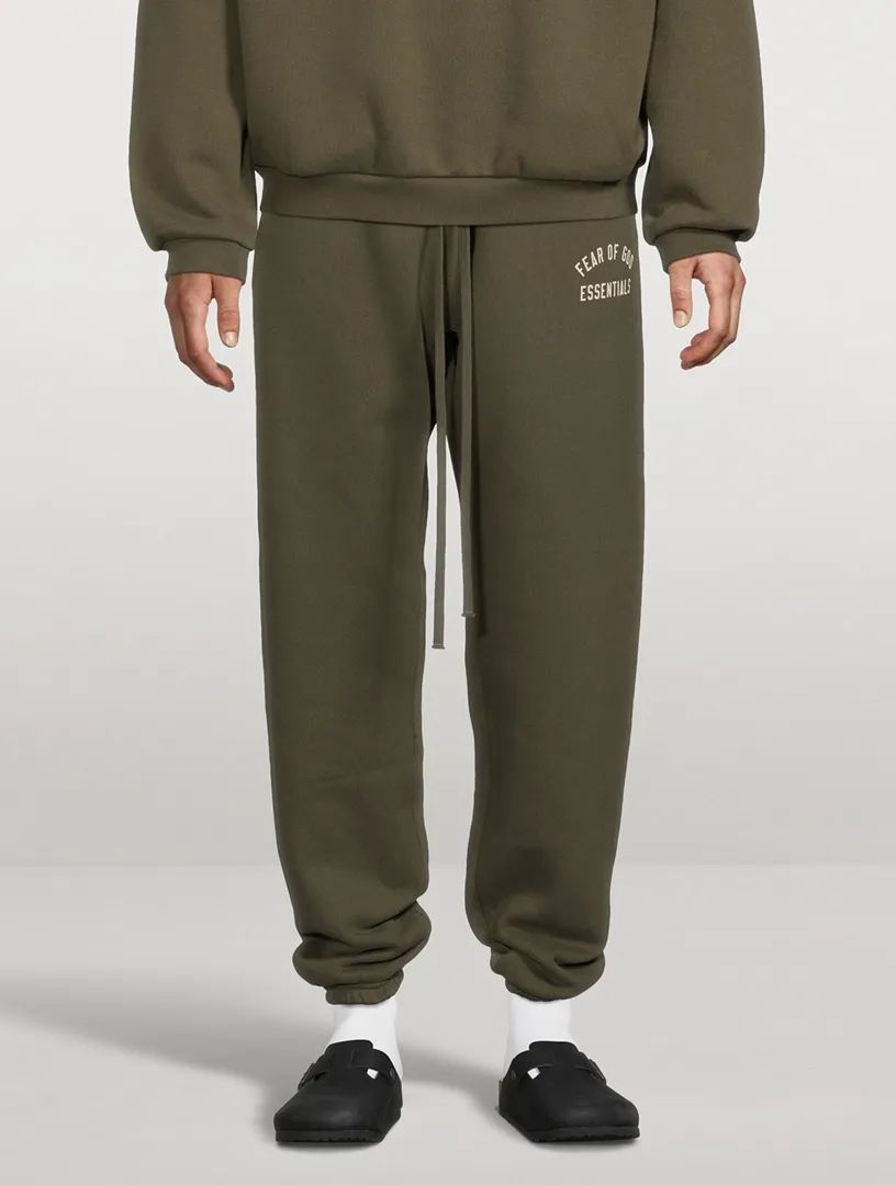 FLEECE ESSENTIAL SWEATPANT - MILITARY
