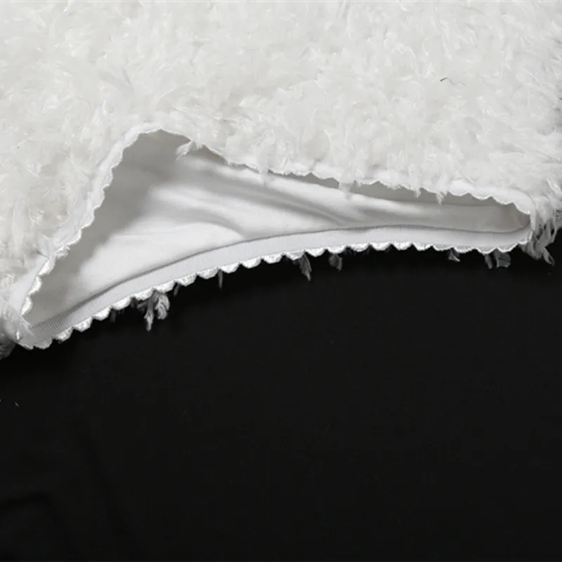 Fluffy solid low rise short pant