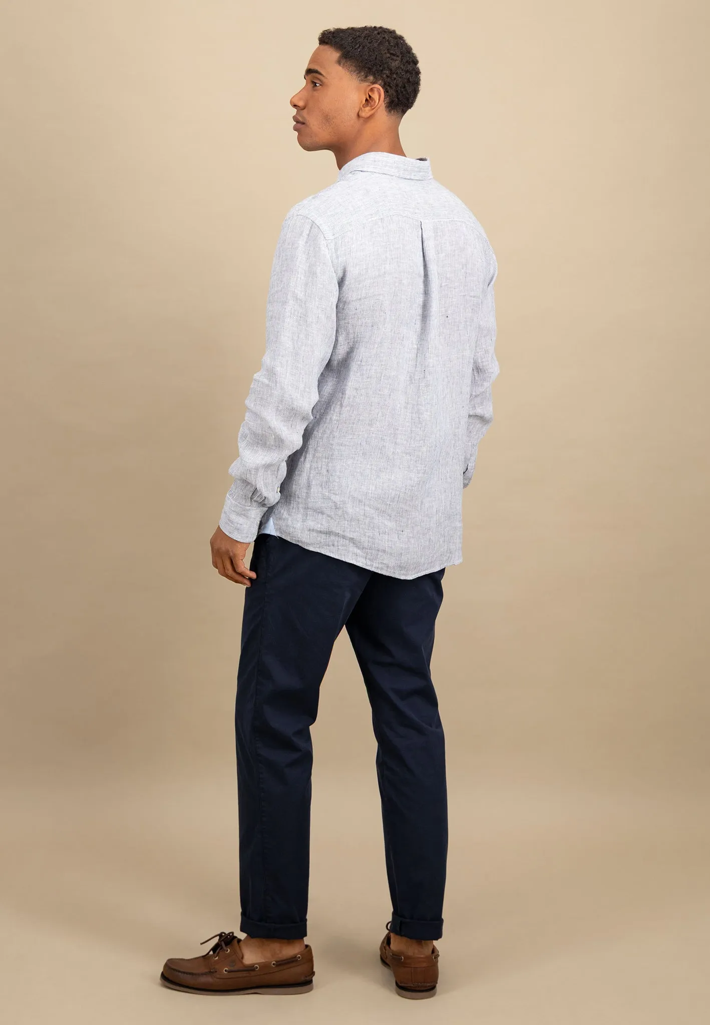 Hemd aus Leinen mit Button-Down-Kragen