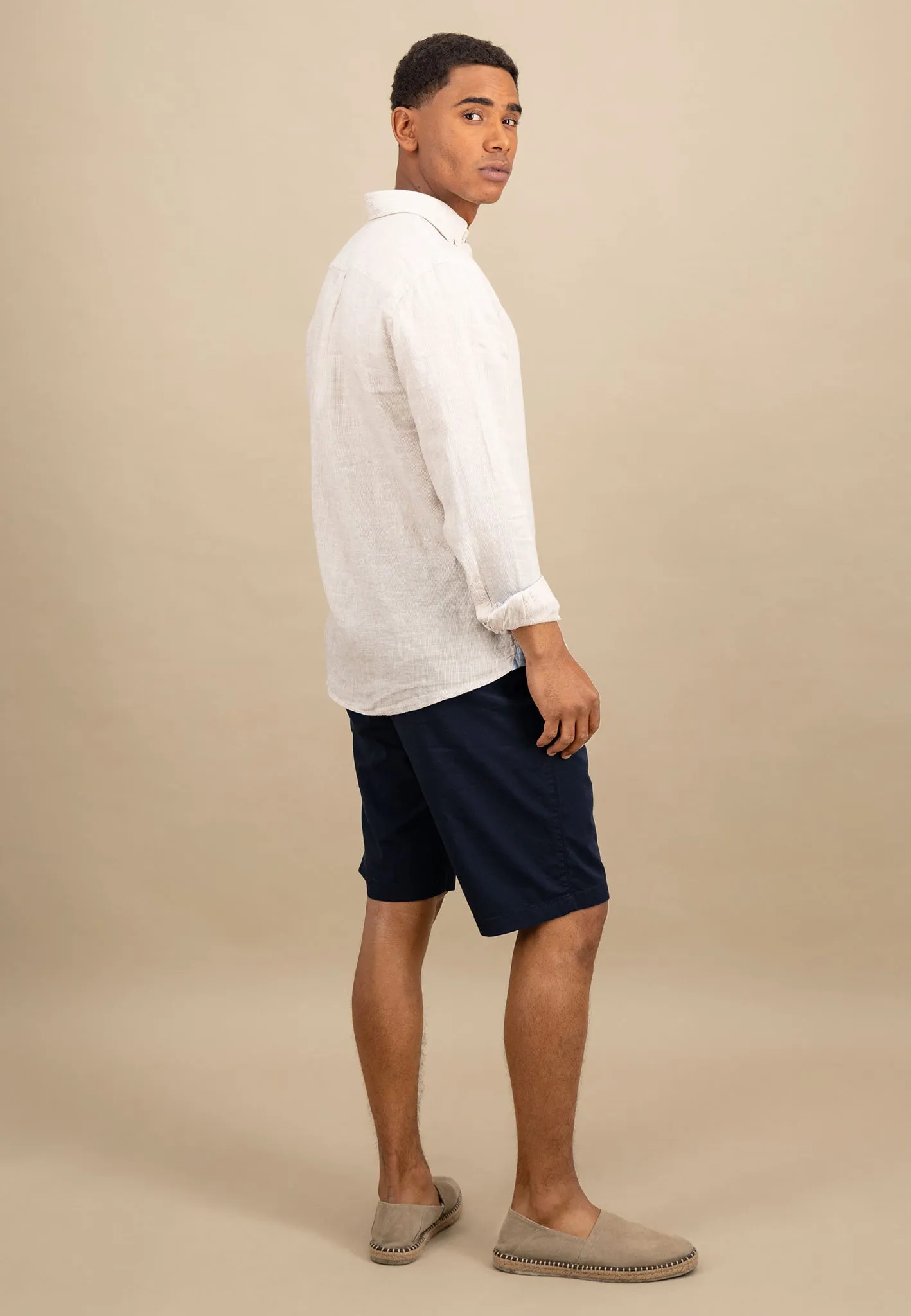 Hemd aus Leinen mit Button-Down-Kragen