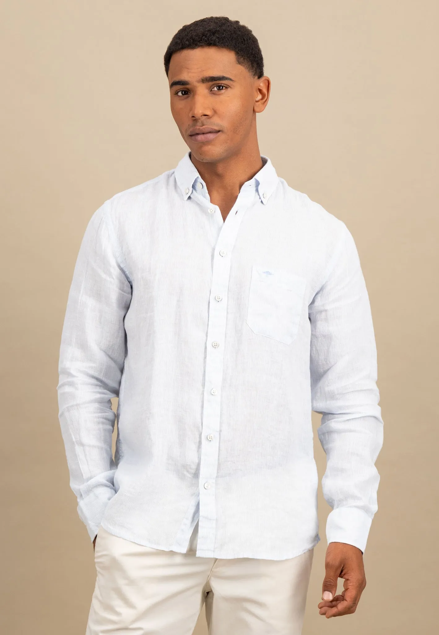 Hemd aus Leinen mit Button-Down-Kragen
