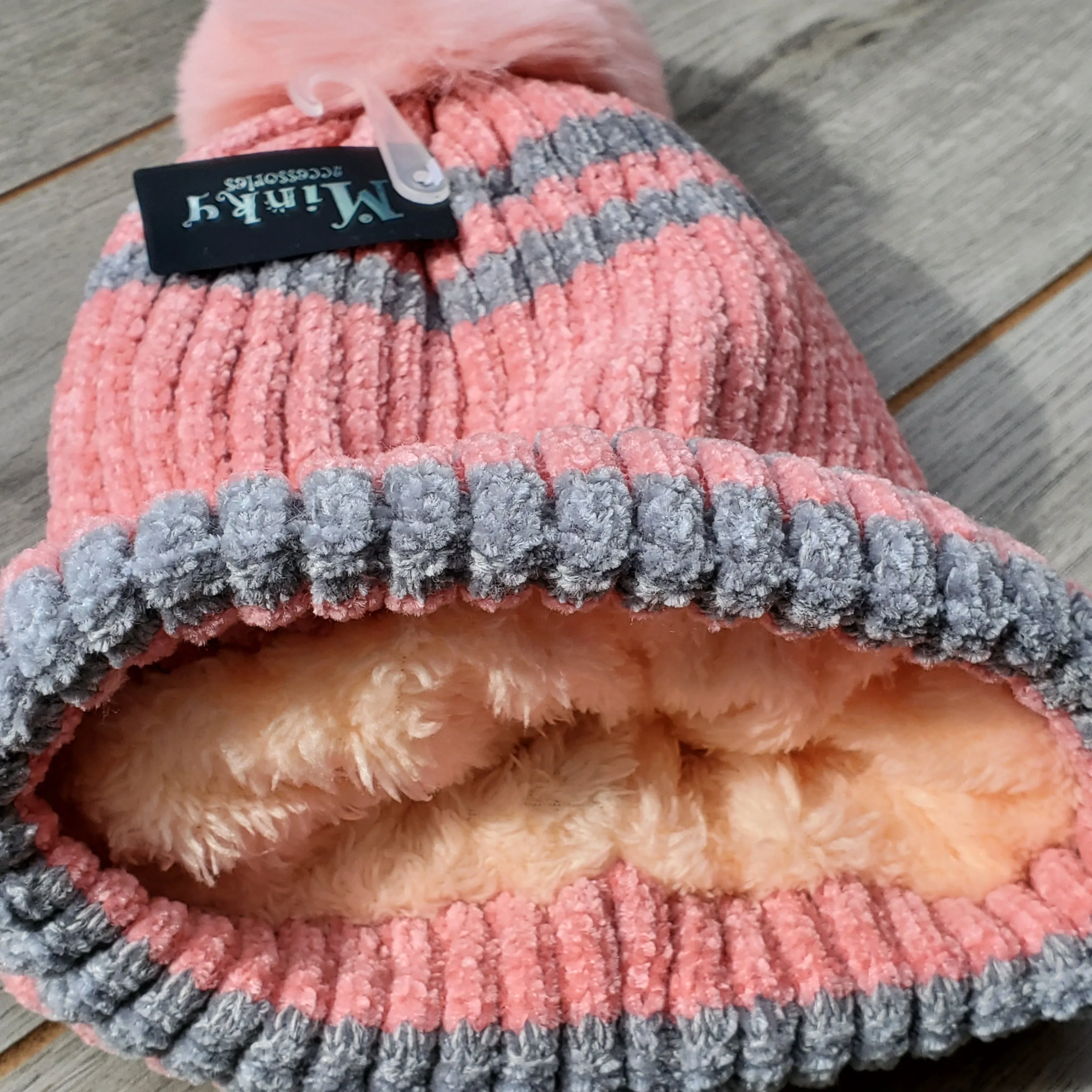 Hoodie with Pompom