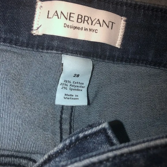 𝅺Lane Bryant jean Bermuda shorts denim size 28