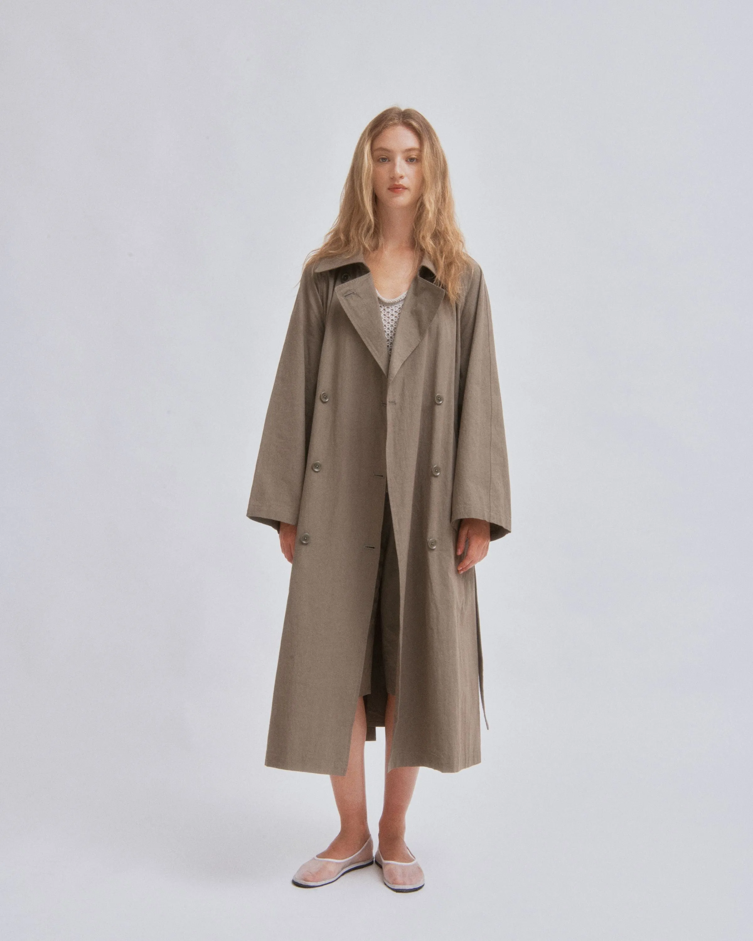 Light Trench Coat in Moss Gray