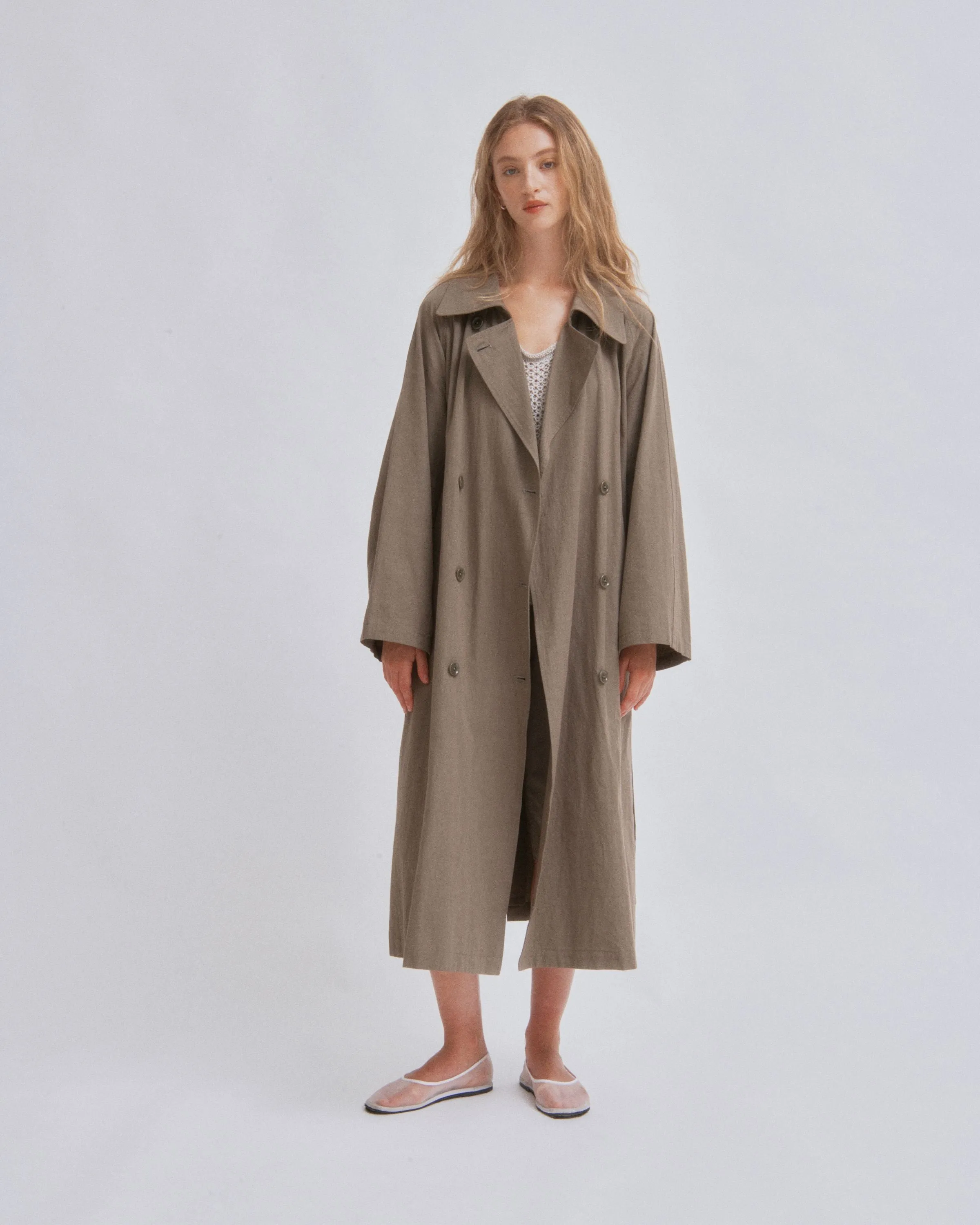 Light Trench Coat in Moss Gray