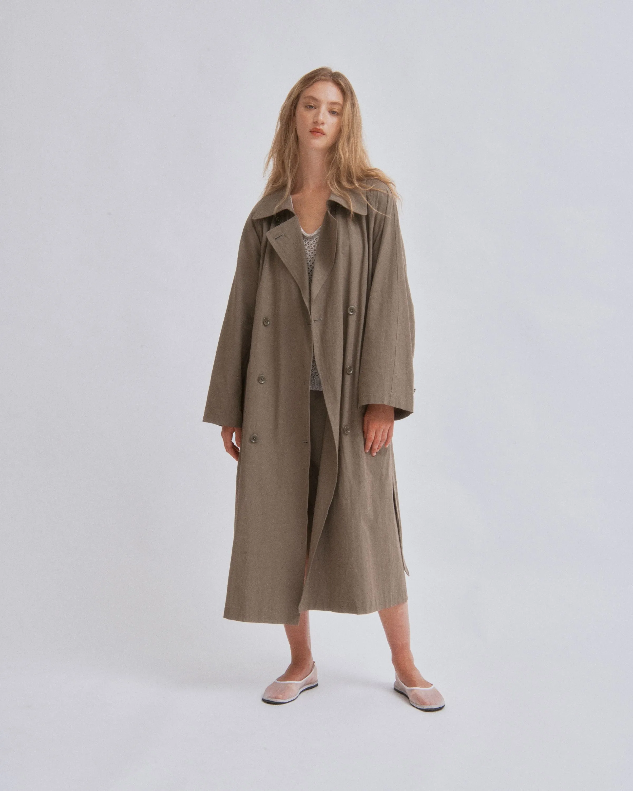 Light Trench Coat in Moss Gray