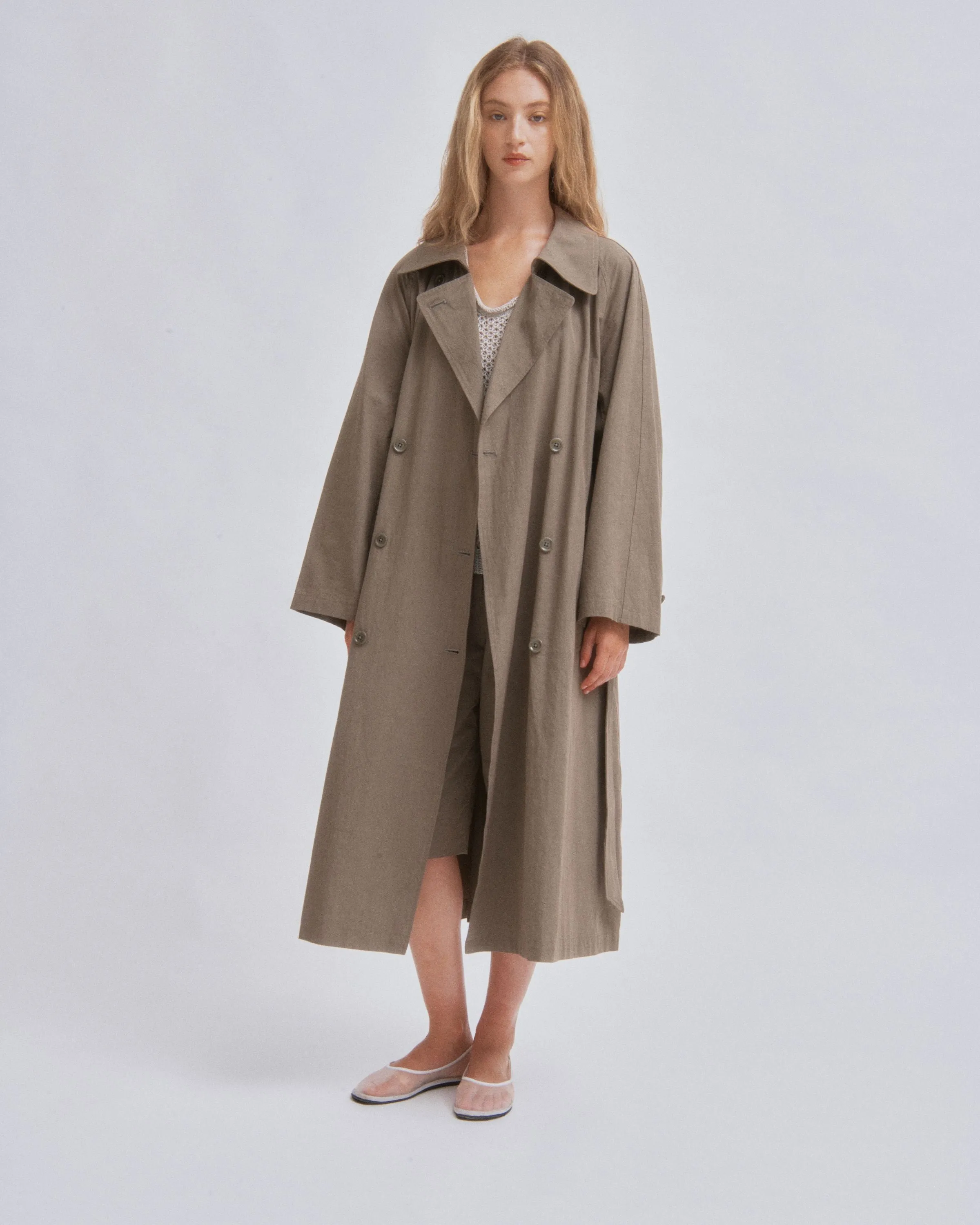 Light Trench Coat in Moss Gray