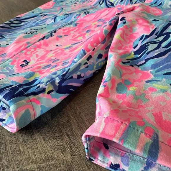 Lilly Pulitzer Luxletic Bettina 9” Stretch Bermuda Shorts - Pink Fan Sea- Size 6