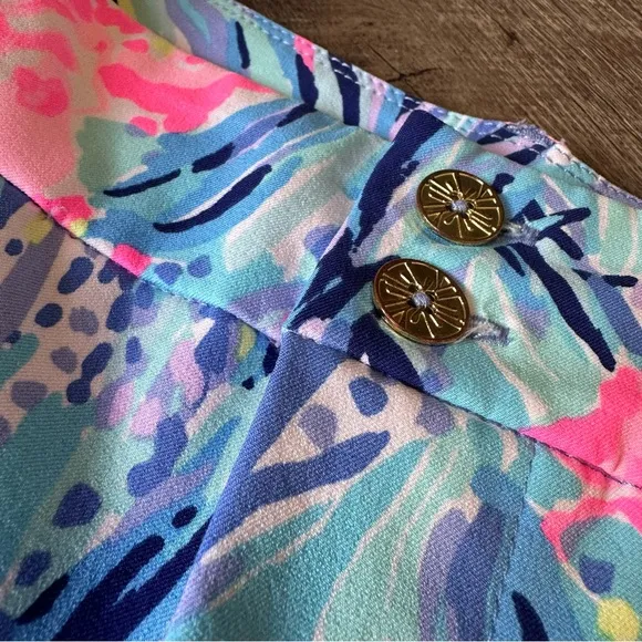 Lilly Pulitzer Luxletic Bettina 9” Stretch Bermuda Shorts - Pink Fan Sea- Size 6