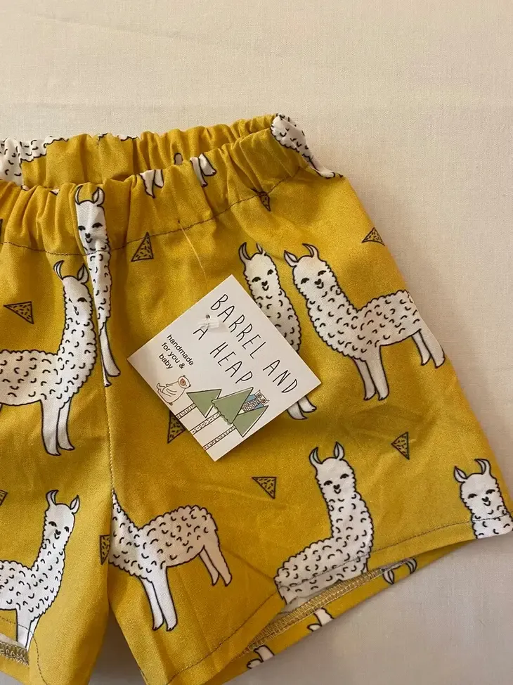 Llama Bermuda