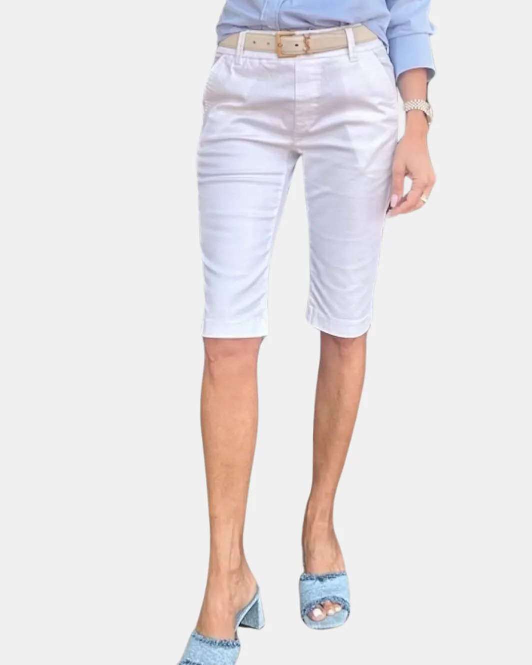 LORA BERMUDA IN WHITE