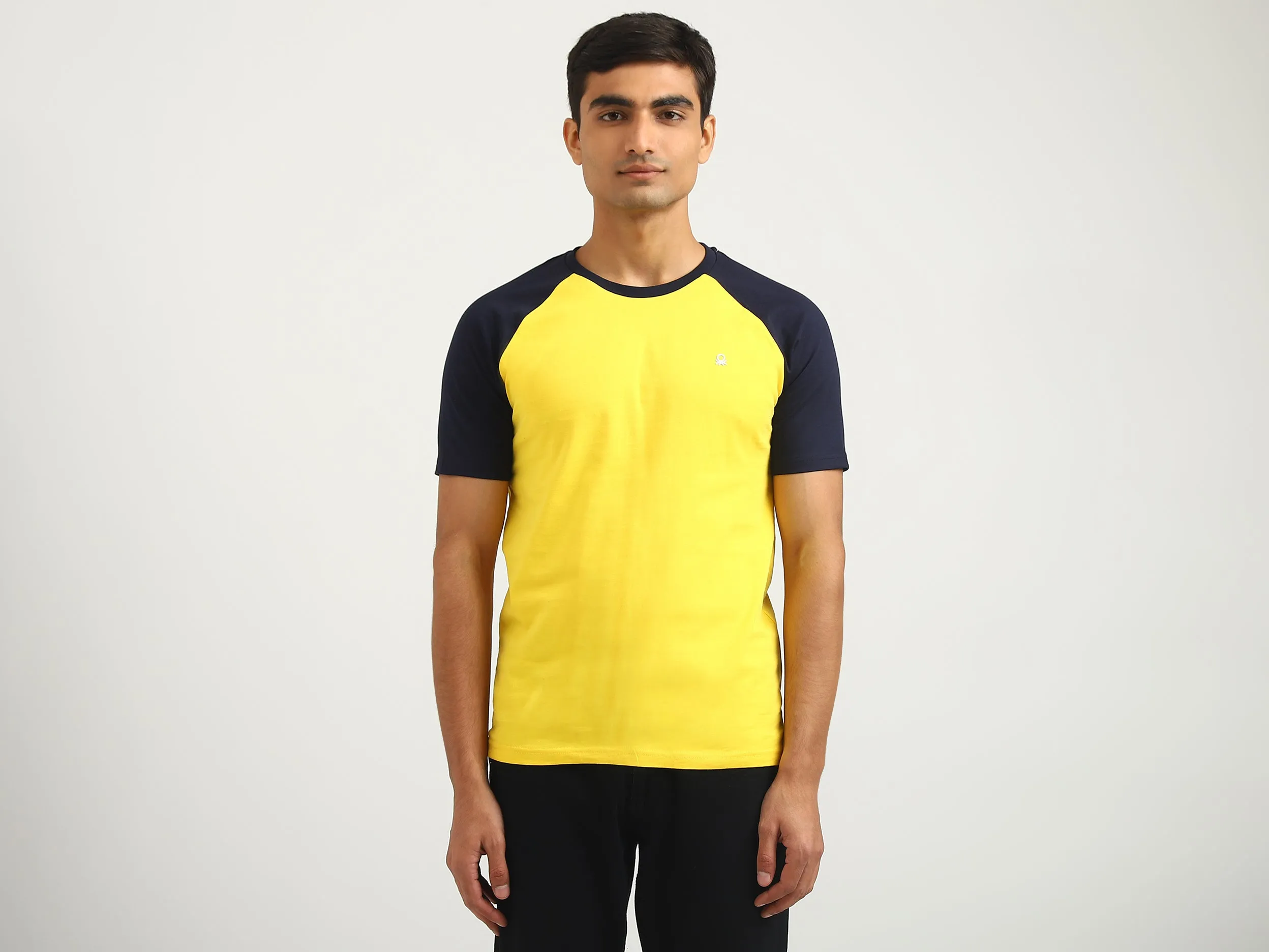Men Colorblock Round Neck T-shirt