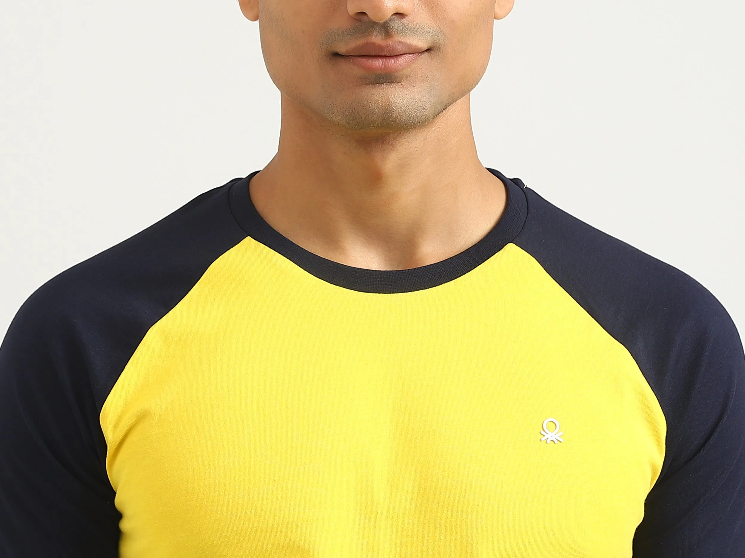 Men Colorblock Round Neck T-shirt