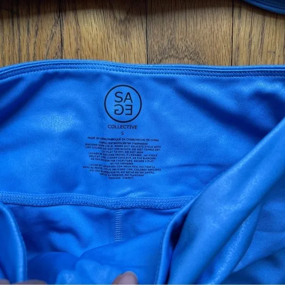 NEW Sage Workout Set Bike Shorts and Sporta Bra Granada Sky Size Small NWT
