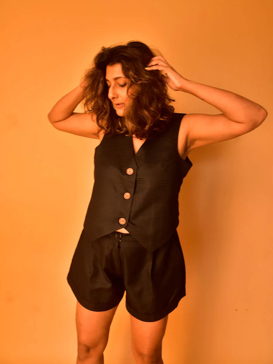 Nora Vest
