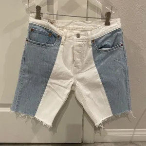 NWOT! LEVI’S 501 Premium Two-Tone Denim Mid-Rise Raw Hem Bermuda Shorts Size W30
