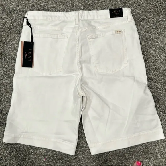Nwt 7 For All Mankind Jen 7 Bermuda shorts Size 12
