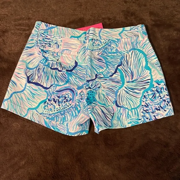 NWT Lilly Pulitzer Stretch Shorts in Bermuda Blue