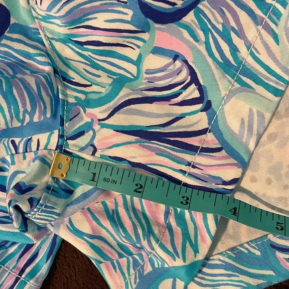 NWT Lilly Pulitzer Stretch Shorts in Bermuda Blue