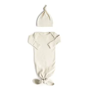 Ribbed Knotted Baby Gown   Beanie Set