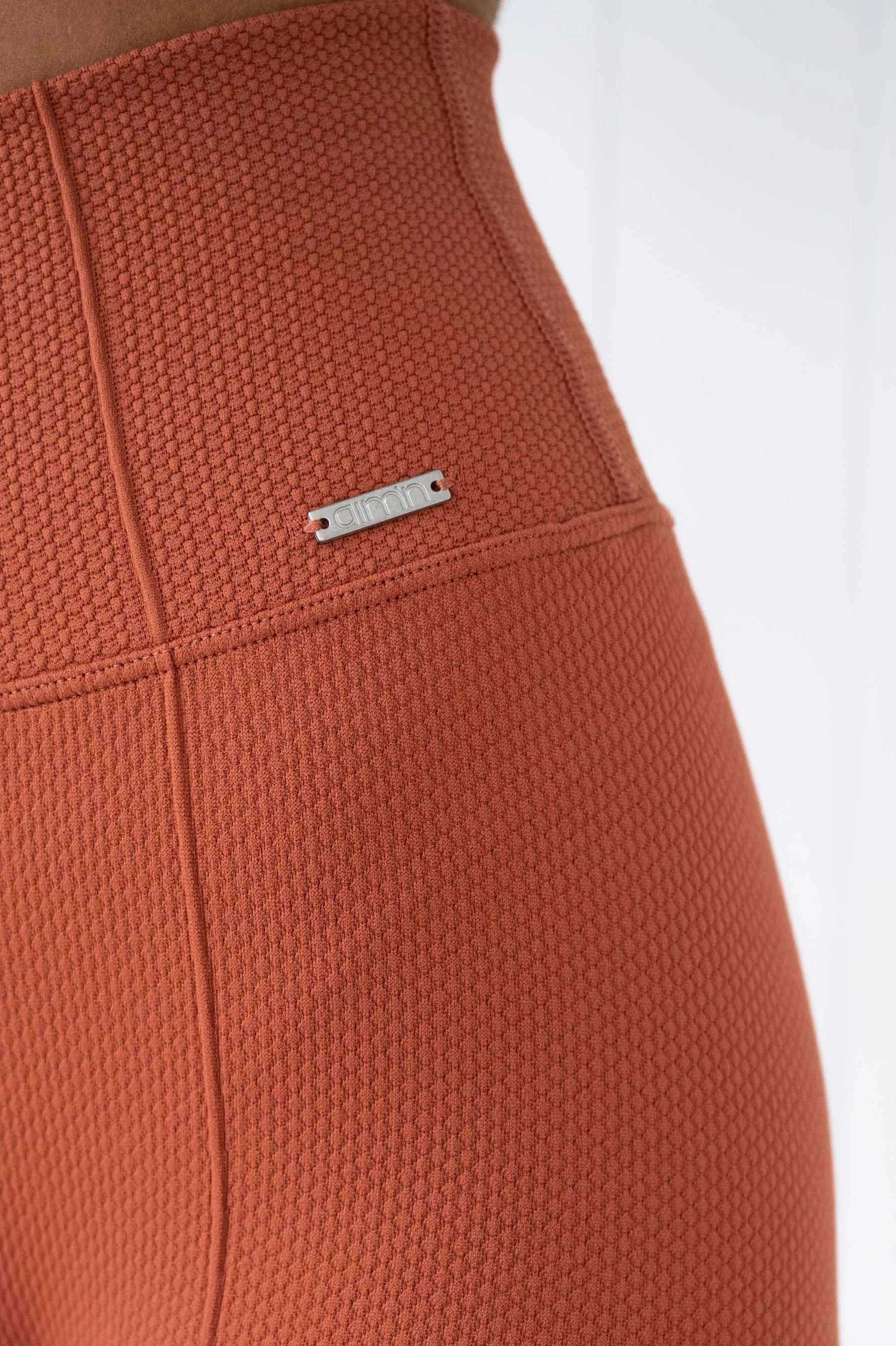 Rouge Luxe Seamless Midi Bike Shorts