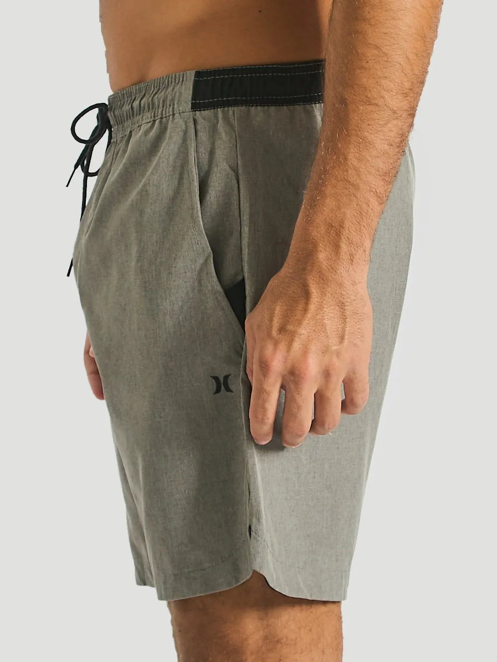 Shorts Hurley Speed 17'' Mescla Cinza