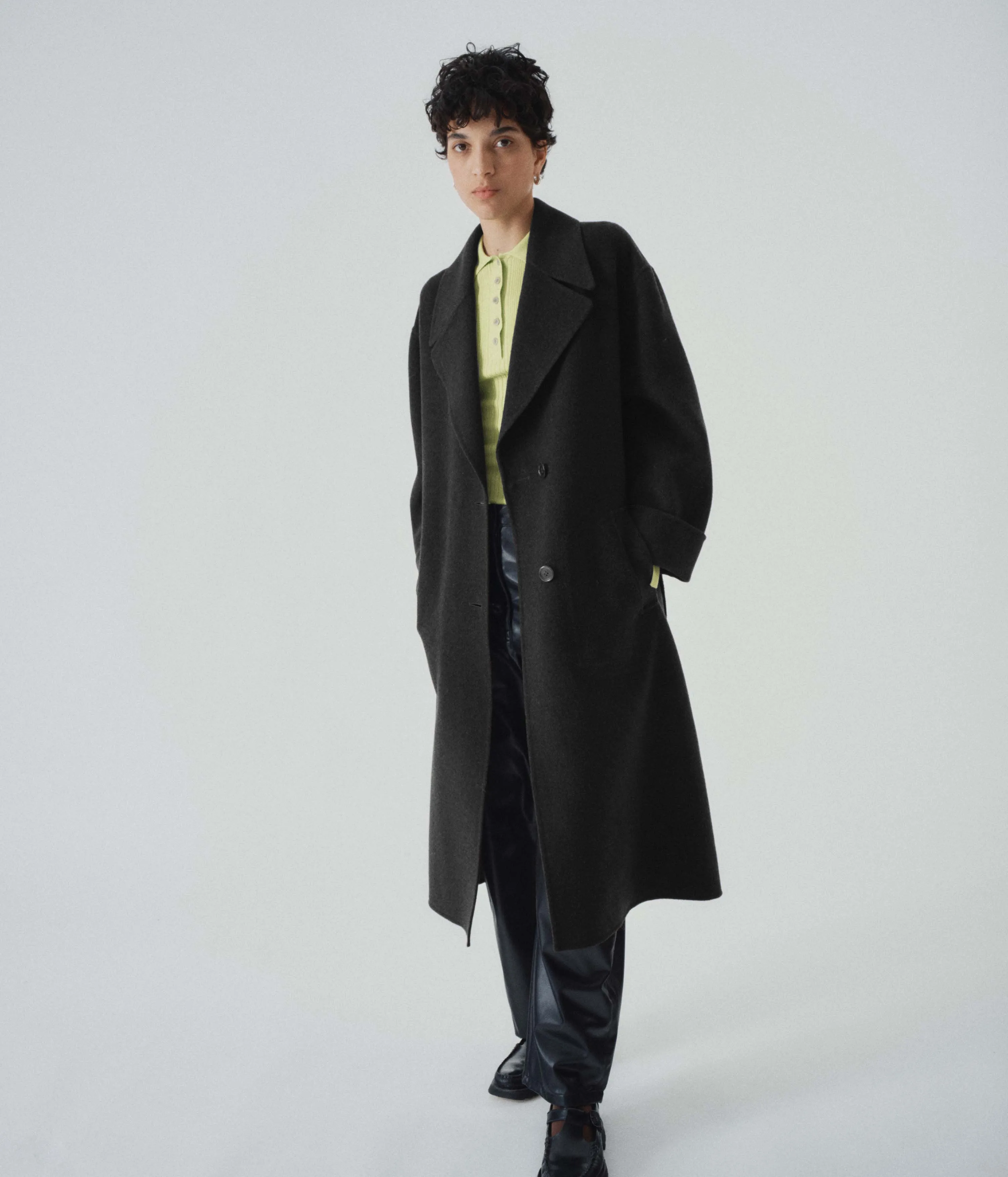 Soft Trenchcoat in Black