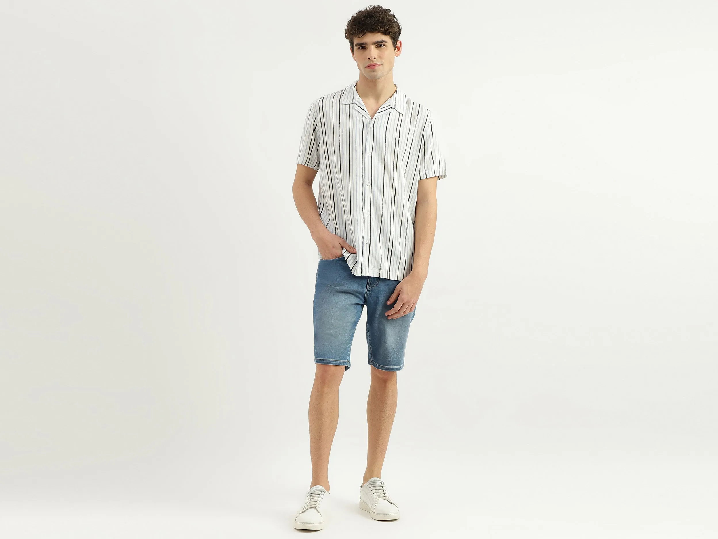 Solid Mid Rise Slim Fit Shorts