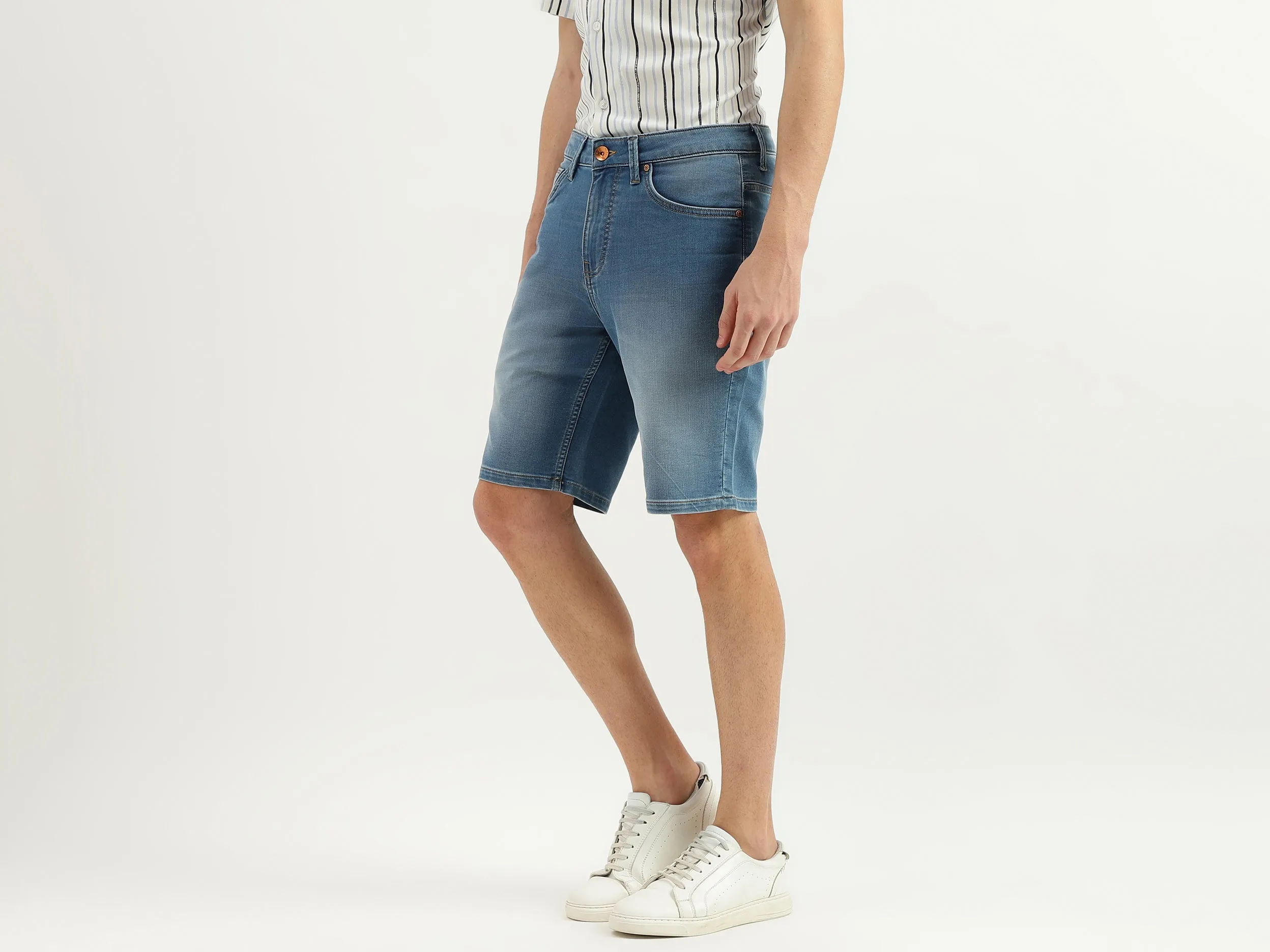 Solid Mid Rise Slim Fit Shorts