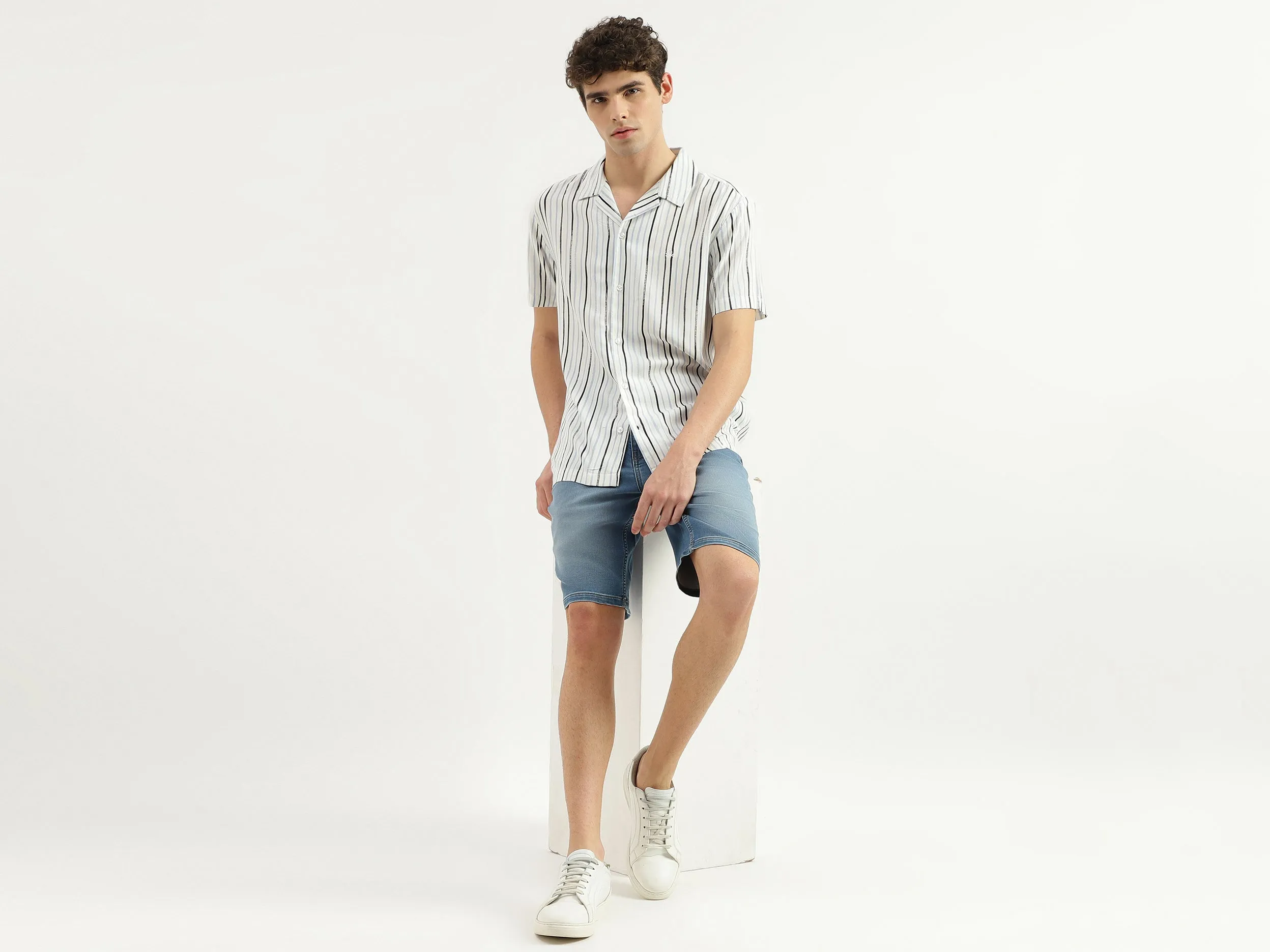 Solid Mid Rise Slim Fit Shorts