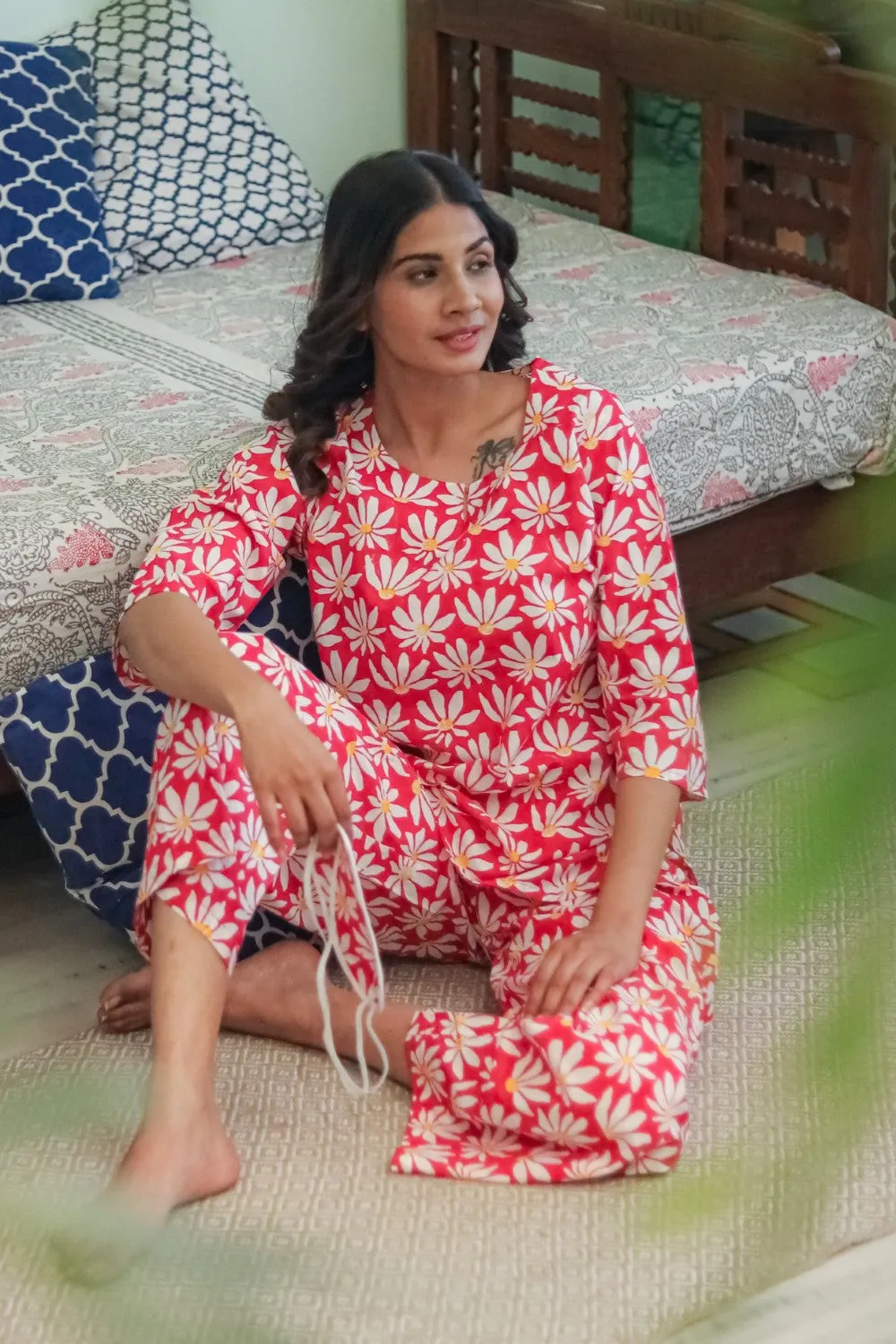 Sootisyahi 'Blush Floral' Handblock Printed Pure Cotton Night Suit