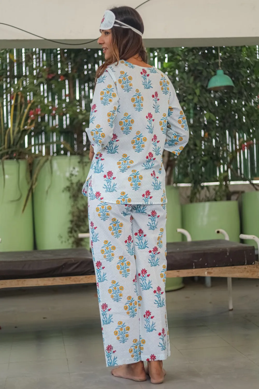 Sootisyahi 'Floral Breeze' Handblock Printed Pure Cotton Night Suit