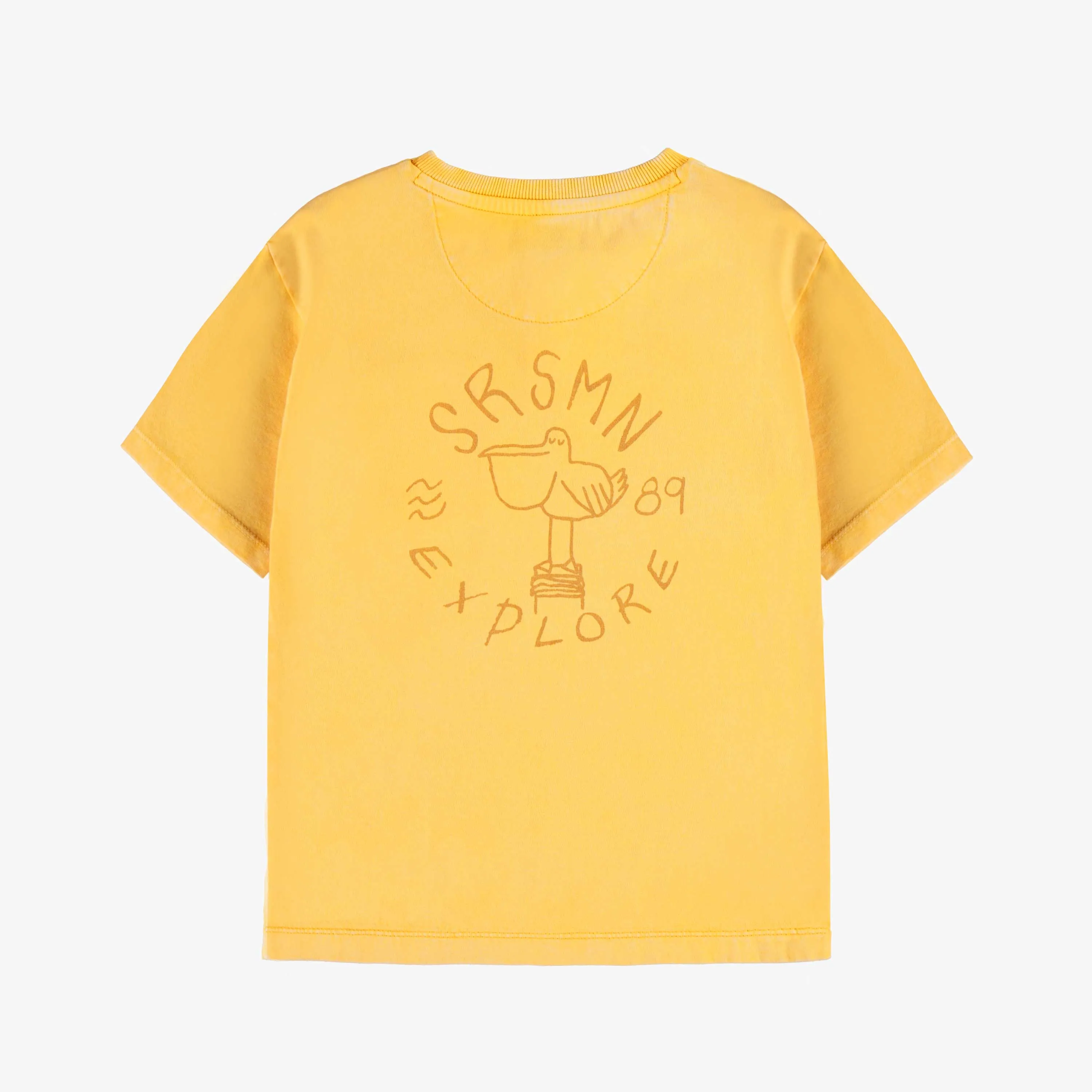T-shirt à manches courtes jaune à col henley et illustration de pélican, enfant || Yellow short sleeves t-shirt with henley collar and pelican illustration, child