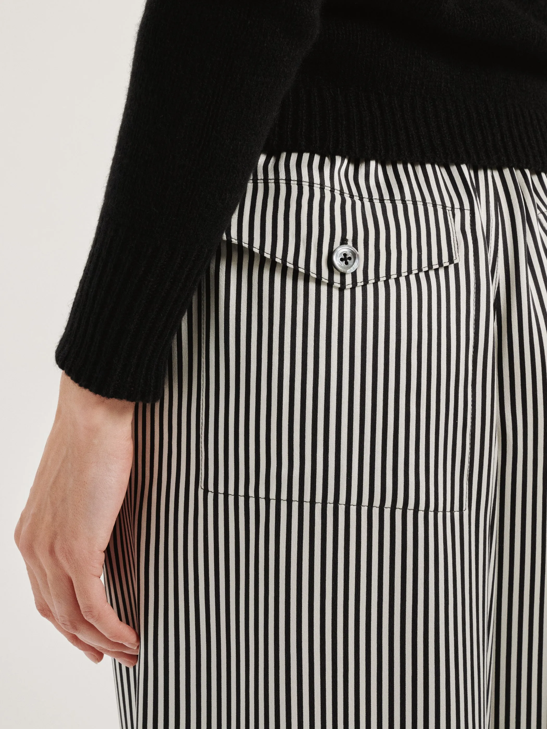 The Finance Pants in Silk Satin