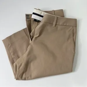Theory Trouser Beige  bermuda shorts Sz 6
