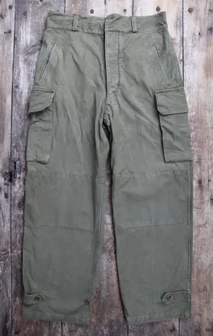 Vintage French military workwear trousers - 1950s 40s cargo pants - M47 - khaki green cotton army overalls - 35” x 30”