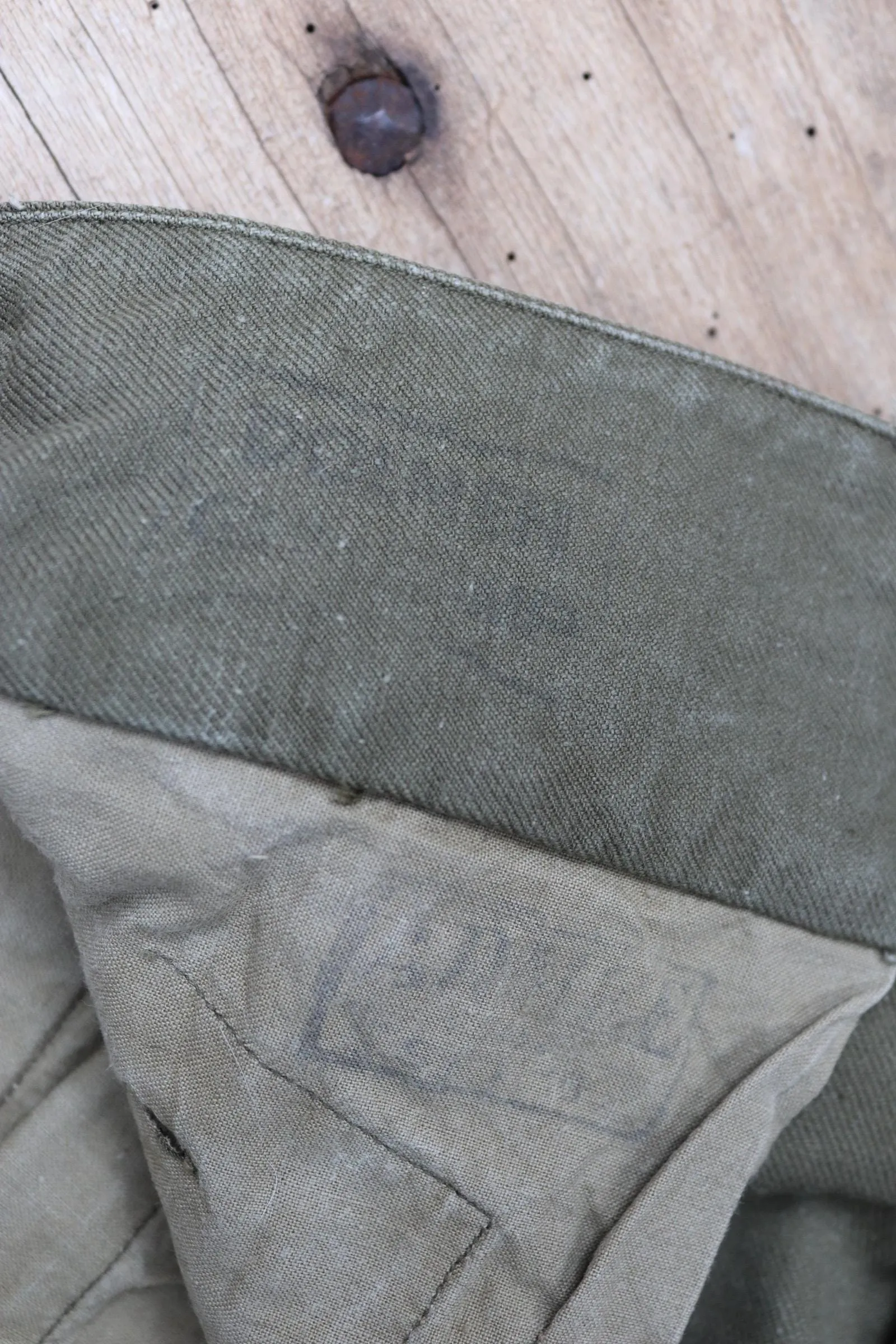Vintage French military workwear trousers - 1950s 40s cargo pants - M47 - khaki green cotton army overalls - 35” x 30”